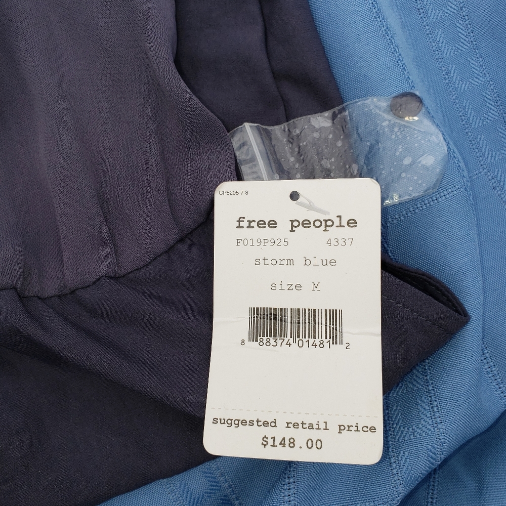 NWT adorable FREE PEOPLE jumpsuit - Picture 2 of 14